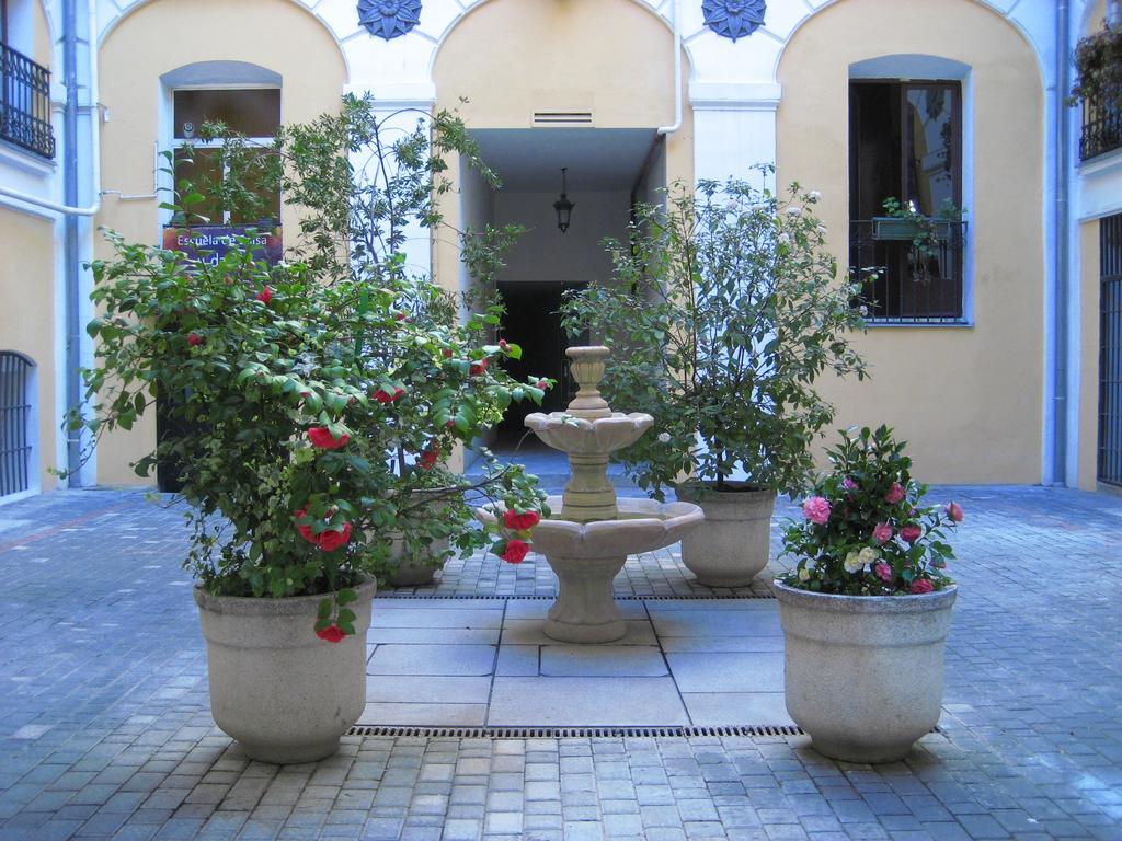 Hostal Huespedes Toledo Мадрид Екстериор снимка