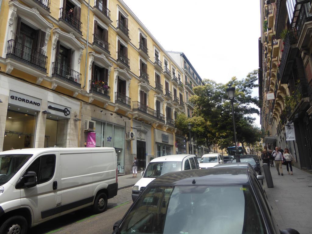 Hostal Huespedes Toledo Мадрид Екстериор снимка